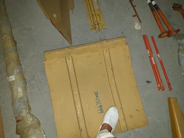 22#4637 Ricambi per trattori e mietitrebbie in vendita - foto 27
