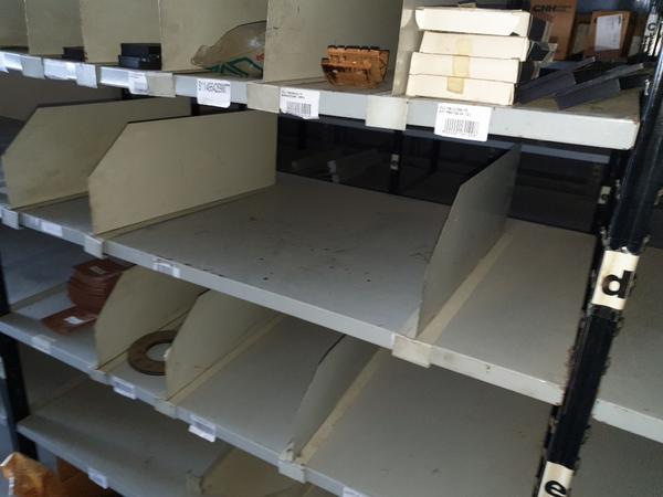 23#4637 Ricambi per trattori e macchine movimento terra in vendita - foto 57