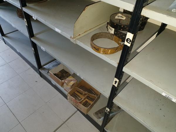 23#4637 Ricambi per trattori e macchine movimento terra in vendita - foto 62