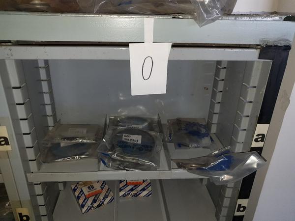 23#4637 Ricambi per trattori e macchine movimento terra in vendita - foto 75