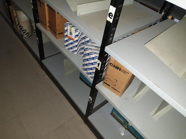 23#4637 Ricambi per trattori e macchine movimento terra in vendita - foto 82
