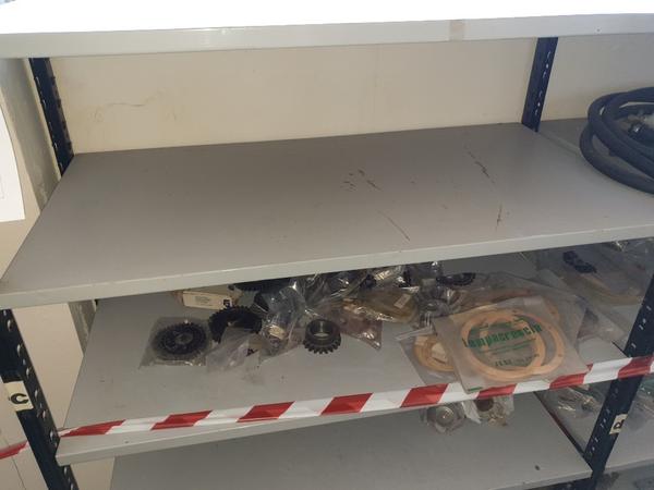 24#4637 Ricambi per trattori e macchine movimento terra in vendita - foto 6
