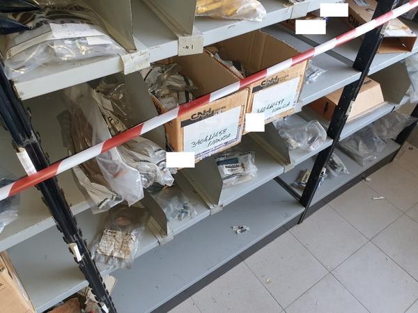 24#4637 Ricambi per trattori e macchine movimento terra in vendita - foto 35