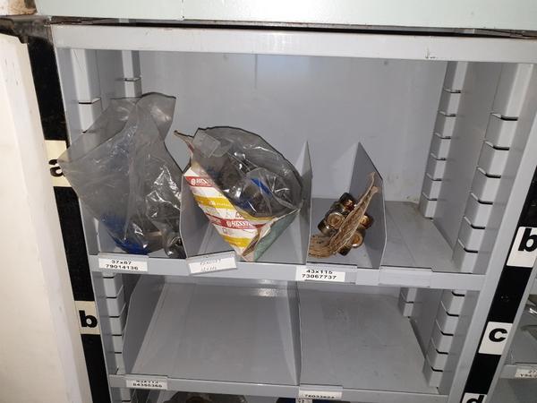 26#4637 Ricambi per trattori in vendita - foto 12