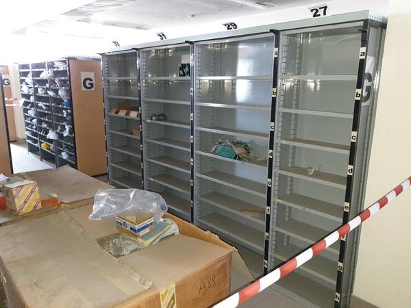 32#4637 Scaffalatura modulare per magazzino ricambi in vendita - foto 9