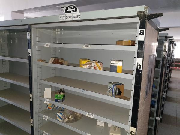32#4637 Scaffalatura modulare per magazzino ricambi in vendita - foto 10