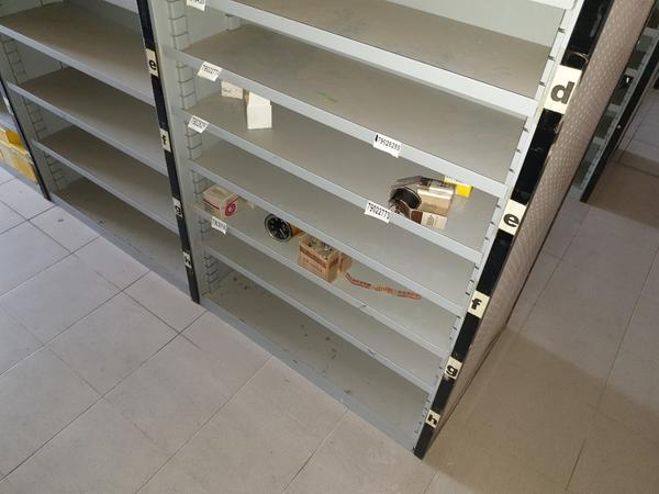32#4637 Scaffalatura modulare per magazzino ricambi in vendita - foto 11