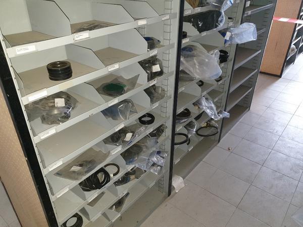 32#4637 Scaffalatura modulare per magazzino ricambi in vendita - foto 13
