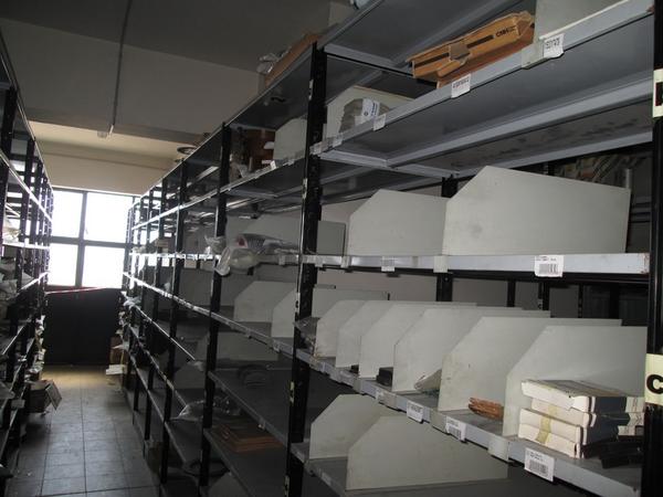 32#4637 Scaffalatura modulare per magazzino ricambi in vendita - foto 44
