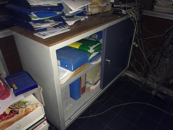 35#4637 Arredamento punti vendita e da ufficio in vendita - foto 12