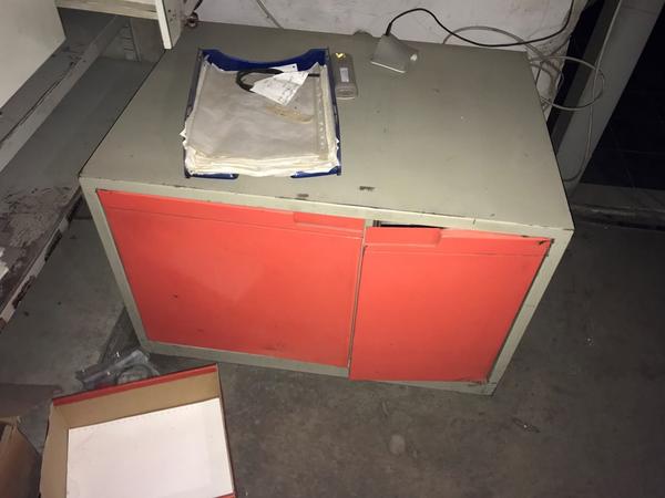 35#4637 Arredamento punti vendita e da ufficio in vendita - foto 16