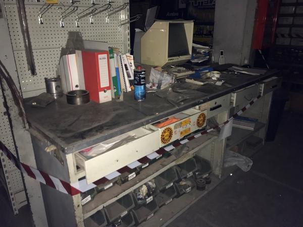 35#4637 Arredamento punti vendita e da ufficio in vendita - foto 40