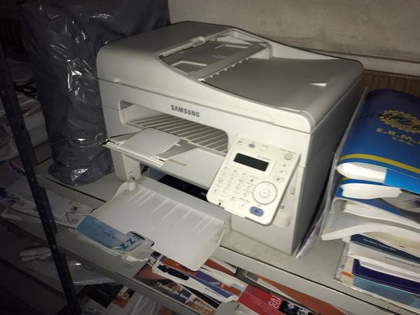 35#4637 Arredamento punti vendita e da ufficio in vendita - foto 54
