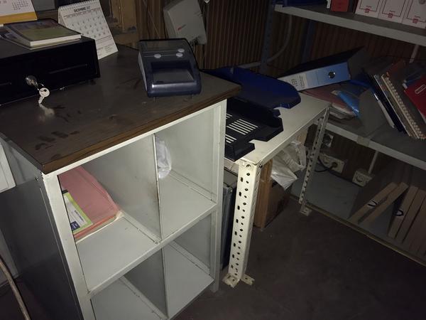 35#4637 Arredamento punti vendita e da ufficio in vendita - foto 63