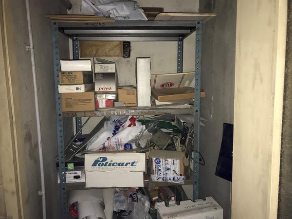 35#4637 Arredamento punti vendita e da ufficio in vendita - foto 69