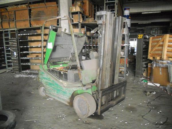 Carrelli elevatori in vendita