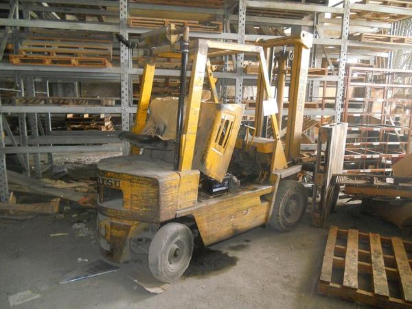 Carrelli elevatori in vendita