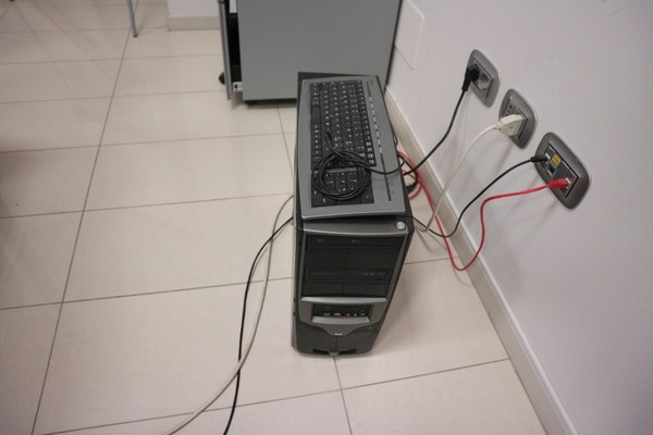1#4675 Attrezzature ed arredamento da ufficio in vendita - foto 8