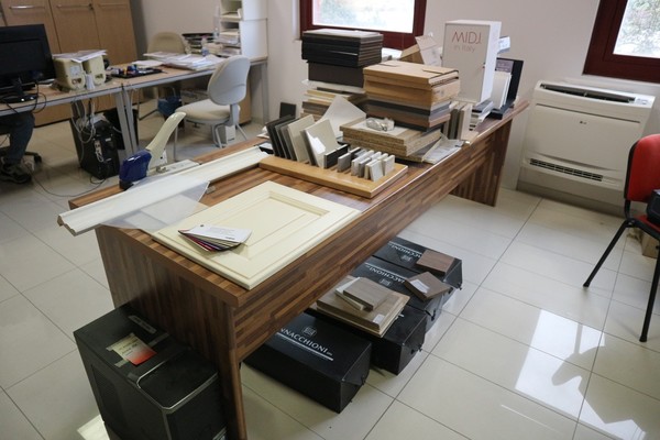 1#4675 Attrezzature ed arredamento da ufficio in vendita - foto 13
