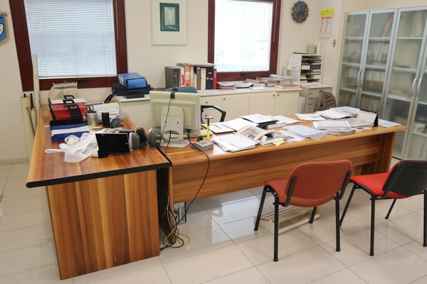 1#4675 Attrezzature ed arredamento da ufficio in vendita - foto 17