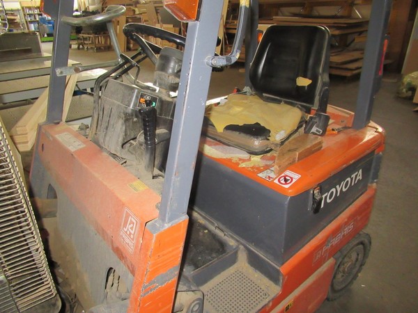 25#4676 Carrello elevatore elettrico Toyota in vendita - foto 4