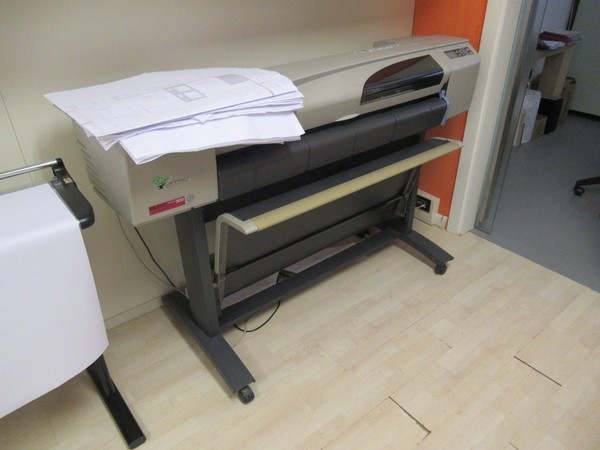 28#4676 Attrezzature elettroniche da ufficio in vendita - foto 1