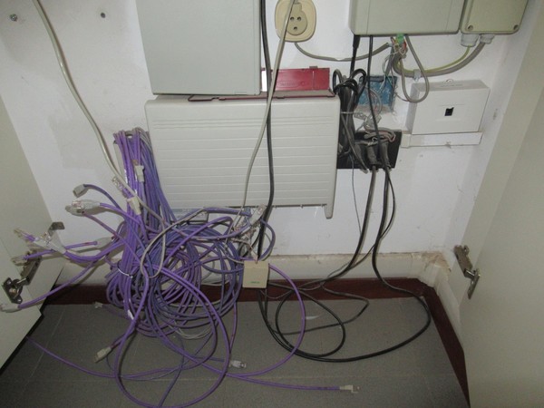 28#4676 Attrezzature elettroniche da ufficio in vendita - foto 4