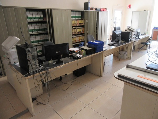 200#46820 Attrezzatura elettronica e mobilio d'ufficio in vendita - foto 21
