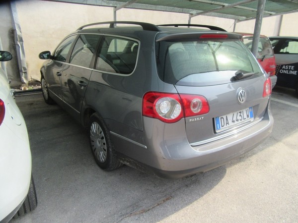 206#46820 Autovettura Volkswagen PASSAT in vendita - foto 1