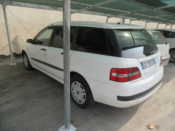 209#46820 Autocarro Fiat Stilo van in vendita - foto 3
