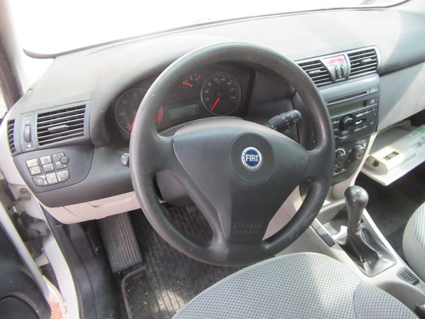 209#46820 Autocarro Fiat Stilo van in vendita - foto 12