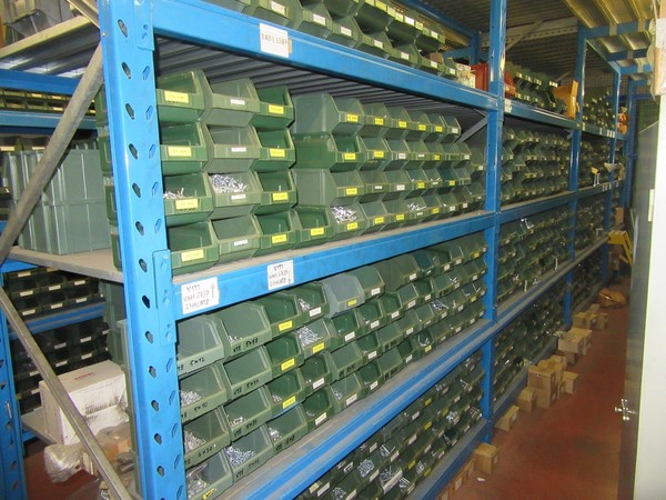2#46830 Magazzino di ricambi e di consumo in vendita - foto 9