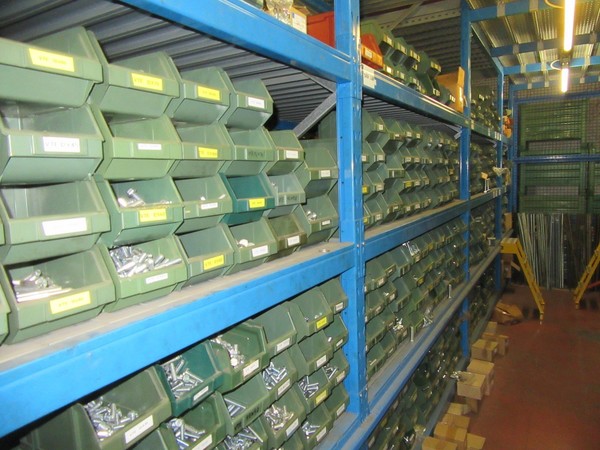 2#46830 Magazzino di ricambi e di consumo in vendita - foto 18