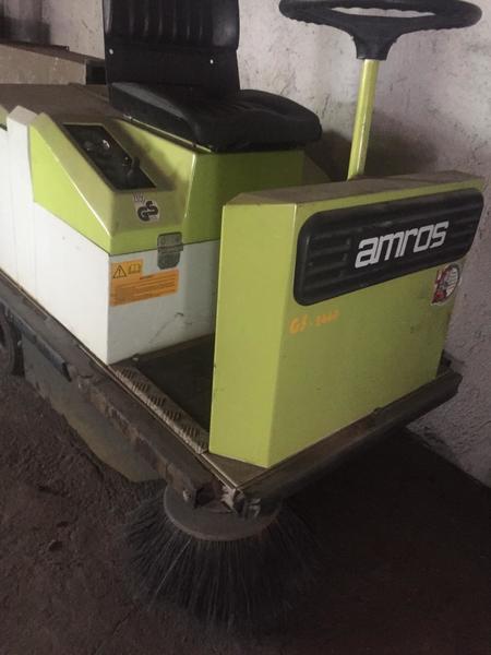 1#4692 Spazzatrice elettrica in vendita - foto 2