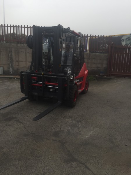 26#4692 Carrello elevatore Linde H60 in vendita - foto 2