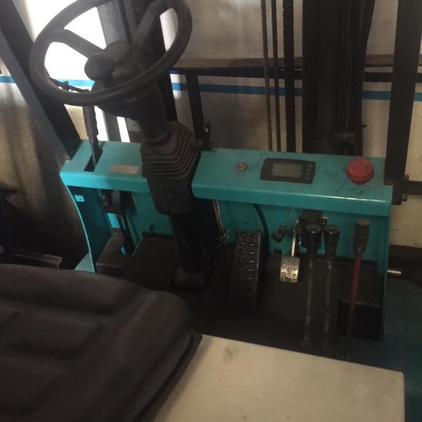 5#4692 Carrello elevatore Tecnocar 3 ruote in vendita - foto 4