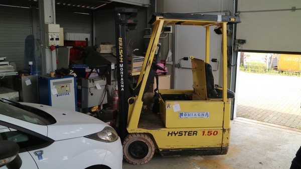 Carrelli elevatori in vendita