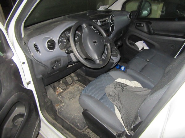 1#4696 Autocarro Peugeot Partner in vendita - foto 12