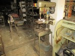 Image 15 - Shelving and workshop equipment - Lot 4 (Auction 4696)