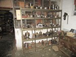 Image 35 - Shelving and workshop equipment - Lot 4 (Auction 4696)