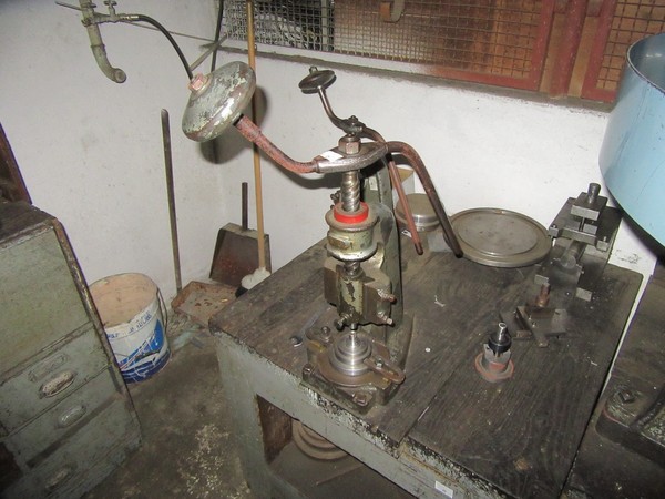 4#4696 Scaffalature e macchinari per officina in vendita - foto 27