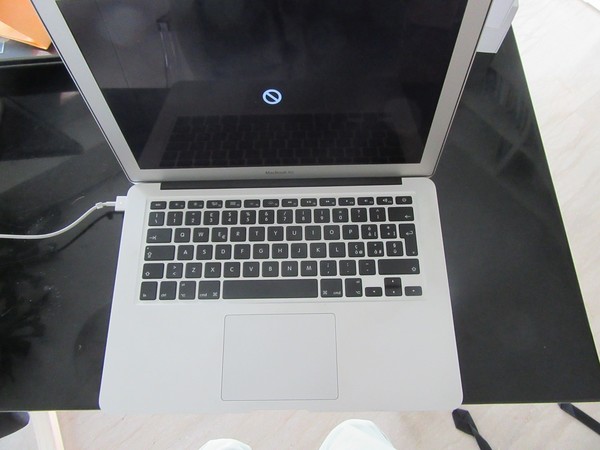 2#4703 MacBook Air 1 e Iphone 6 in vendita - foto 1