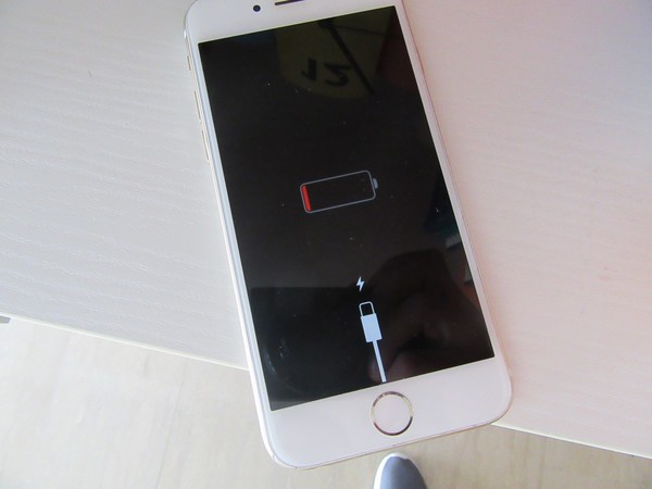 2#4703 MacBook Air 1 e Iphone 6 in vendita - foto 5