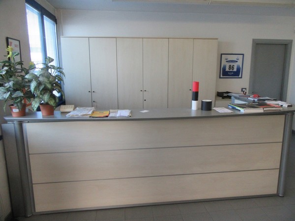 8#4708 Arredo ed attrezzatura elettronica ufficio in vendita - foto 1