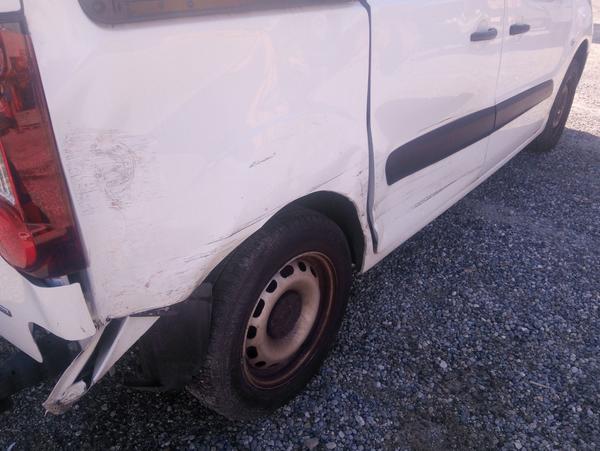 2#4715 Citroen Berlingo 1.6 Bluehdi in vendita - foto 9
