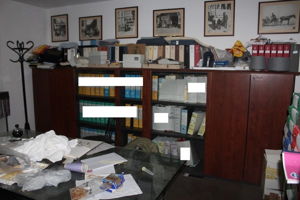 7#4716 Arredi ufficio e armadietti metallici in vendita - foto 1