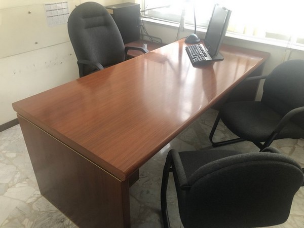1#4718 Arredi e attrezzature da ufficio in vendita - foto 2