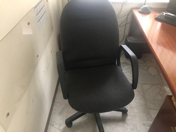 1#4718 Arredi e attrezzature da ufficio in vendita - foto 3