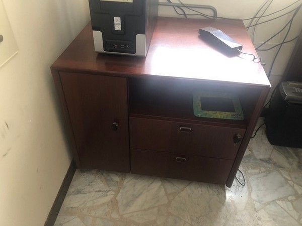 1#4718 Arredi e attrezzature da ufficio in vendita - foto 4