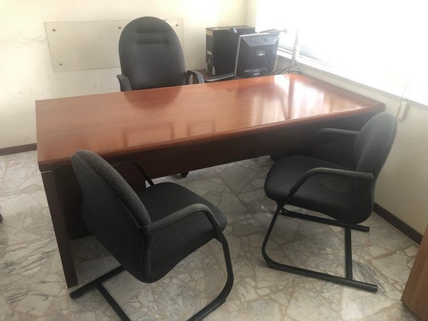 1#4718 Arredi e attrezzature da ufficio in vendita - foto 10